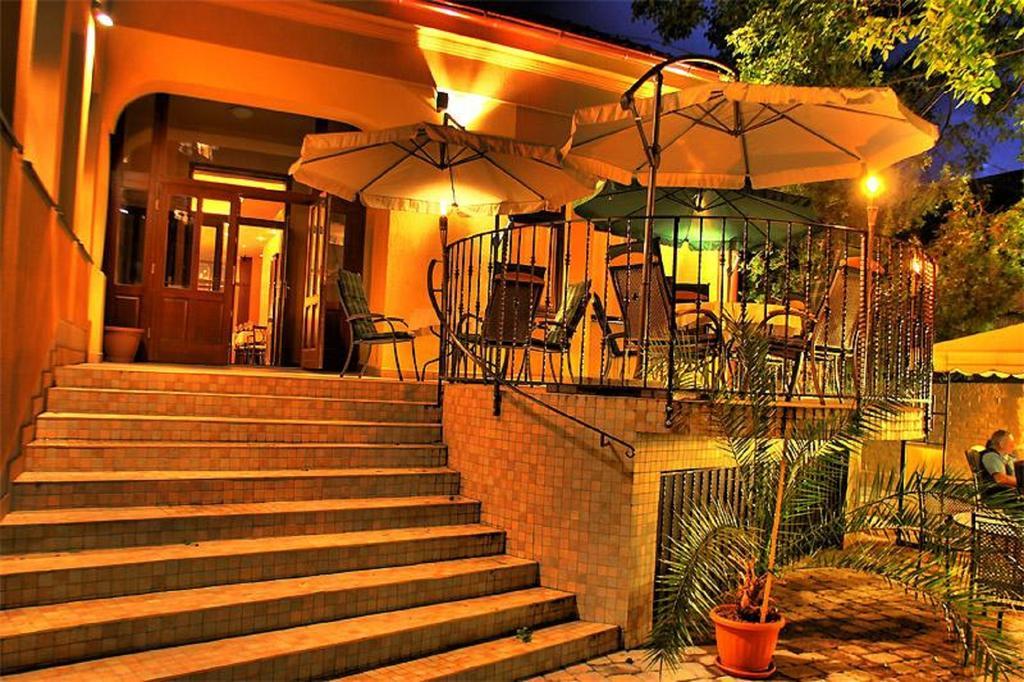 Hotel Rokoko Kosice Exterior photo
